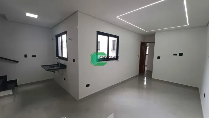 Excelente cobertura ampla e iluminada próximo ao Parque Guaraciaba Claudiomiro Barbeiro