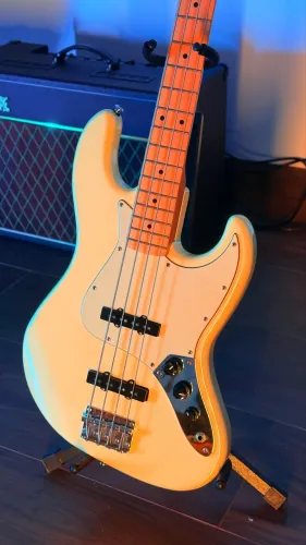 Baixo Tagima TW-73 Com Captadores Fender