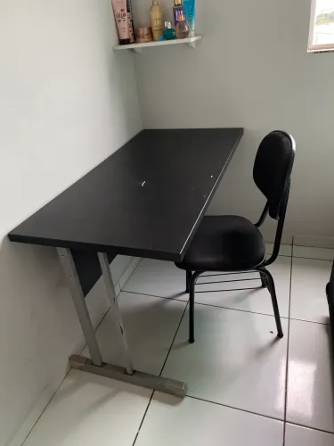 Mesa Escritório de Mdf com Cadeira