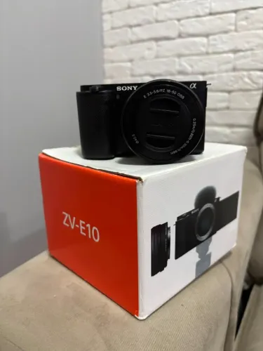 Sony ZV-E10 + Lente 16-50mm ? 437 cliques