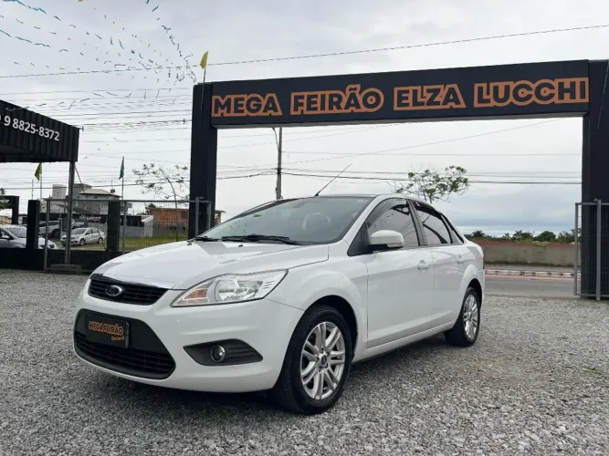 Ford Focus Sedan 2.0 16v/2.0 16V Flex 4P 2013