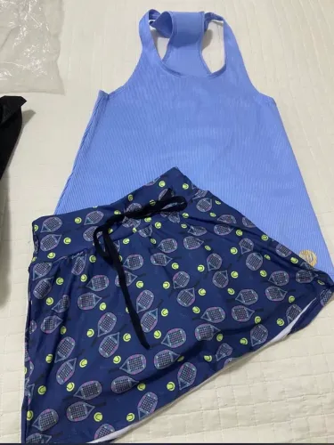 Roupa de academia ( trio)   NOVA regata +shorts saia + vestido 