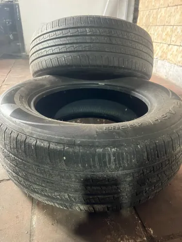 Pneu caminhonete