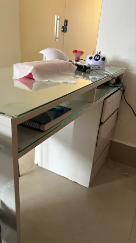 Mesa para manicure/ mesa escritório