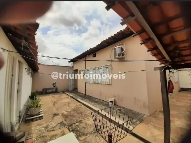 Casa a venda na Zona Norte com 3 Quartos