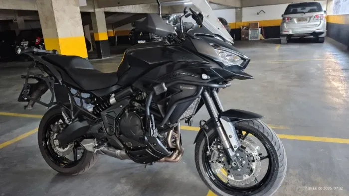 Kawasaki Versys 650 2023/23 Preta - Linda - Nada para fazer