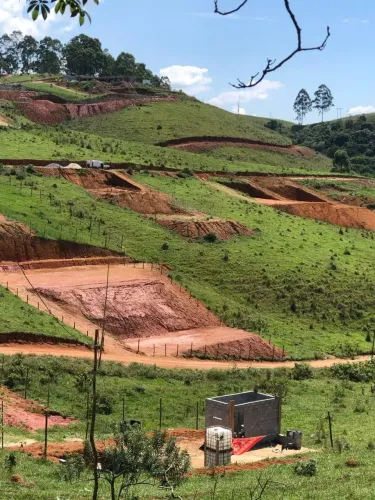 Imóvel para venda possui 600 metros quadrados em Recanto das Águas - Igaratá - SP