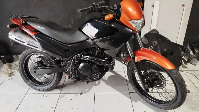Falcon 400cc , Fipe 17.000 pra venda a vista 