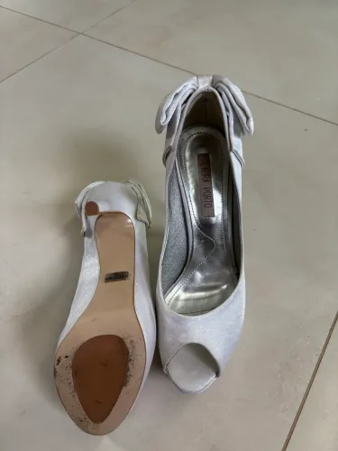 Peep Toe Festa/Noiva Laura Porto Prata Tam 36 - Perfeito Estado Exterior