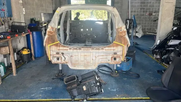 Retalho painel traseiro s/bojo Hyundai HB20 hatch 1.6 *112