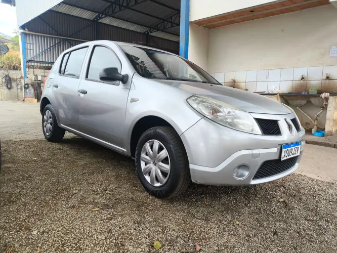 Renault Sandero Authentique Hi-flex 1.0 16V 5P 2011