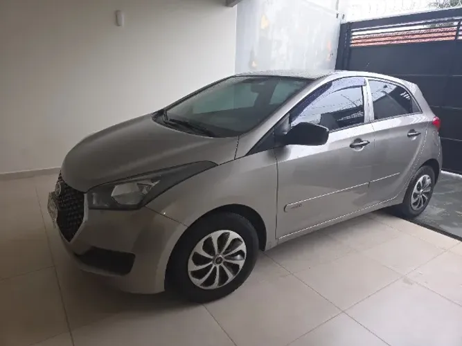 Hyundai HB20 Unique 1.0 Flex 12V Mec. 2019