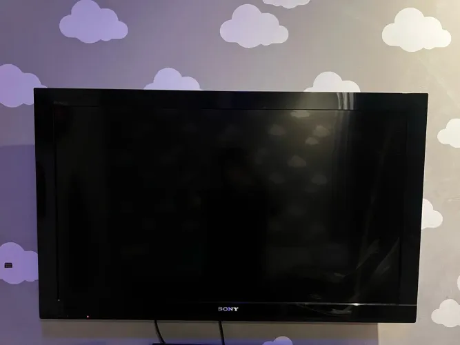 Tv Sony 40 polegadas, não é smart.