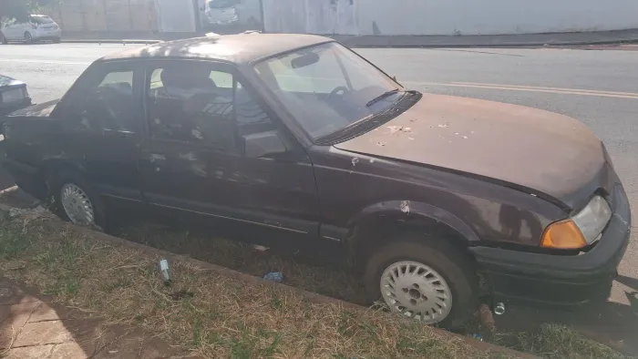Vendo monza tubarão pra retirada de peças chama no whats * 