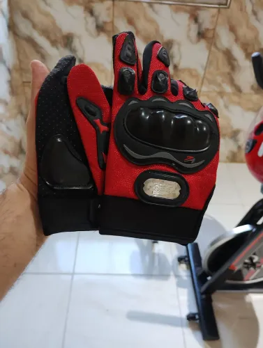 Luva de proteção para motoqueiro.