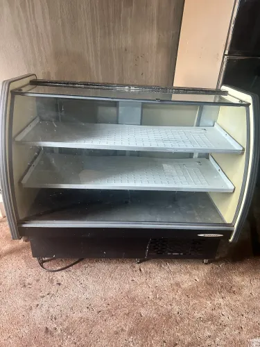 Balcão refrigerado+ estufa salgado
