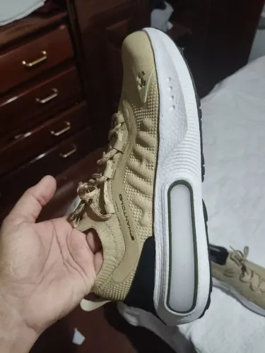 Under Armour Phantom 4 novo