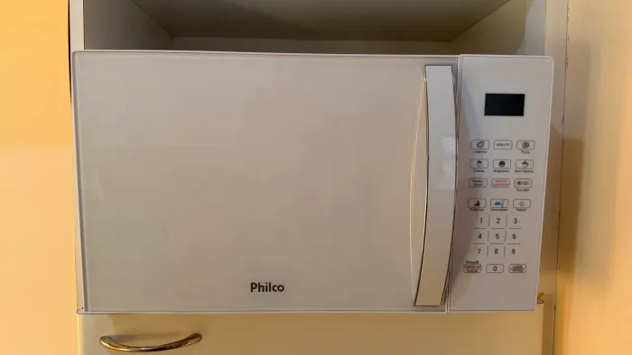 Microondas Philco - 25 litros - 3 meses de uso