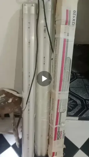 Iluminarias tenho 6 unidades vão do jeito que está na imagem, tudo na caixa.