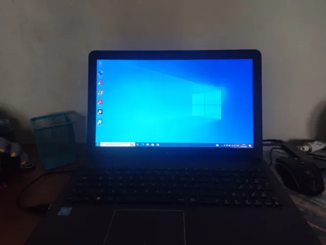 LAP TOP ASUS SONIC MASTER