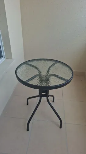 Vendo uma mesa para varanda 70x60
