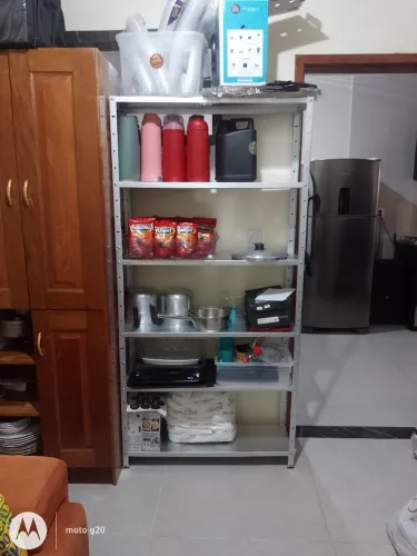 Vendo estante de ferro