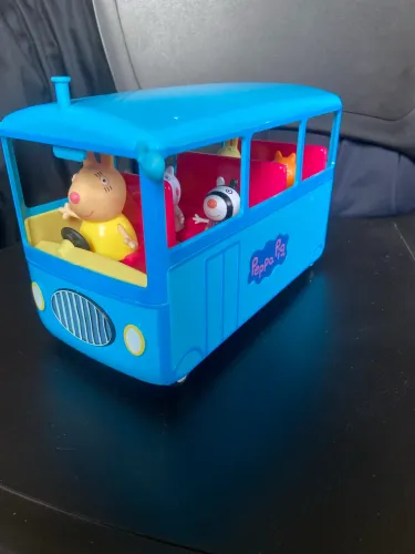 Ônibus escolar da pepa