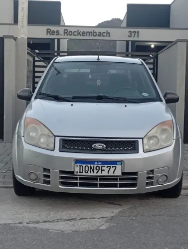Ford Fiesta Sedan 1.0 8V Flex 4P 2008