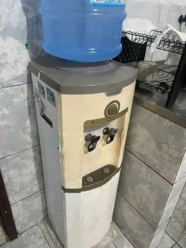 Gela água de pé Esmaltec 