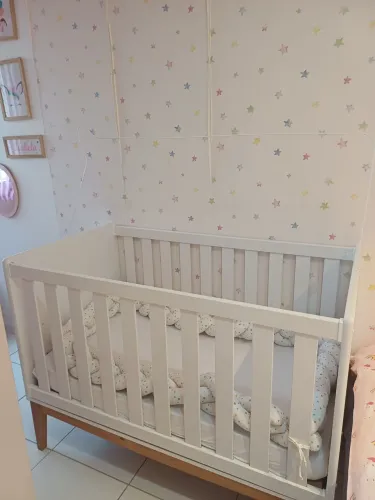Berço infantil com colchão