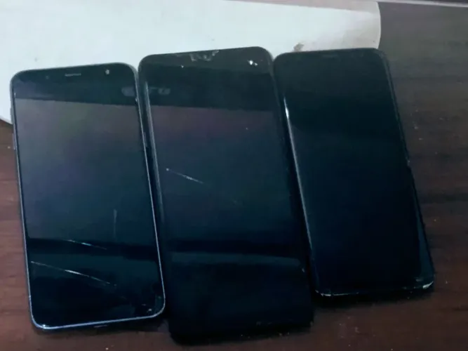 Lote de 3 smartphones com defeito!