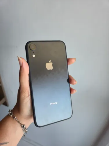 iPhone XR 256GB Preto