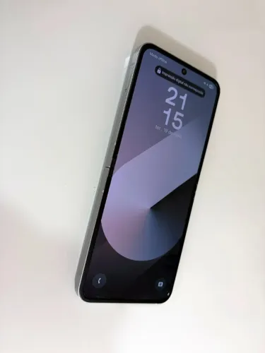 Samsung Galaxy Z Flip 6 - Estado de zero