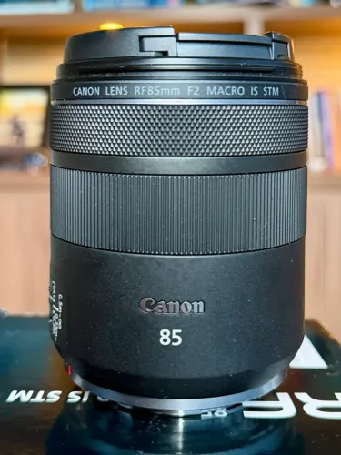 Lente Canon RF 85mm 2.0 macro