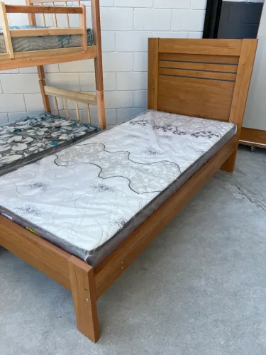 Cama de Solteiro MDF Sem Colchão QUEIMA DE MOSTRUÁRIO 