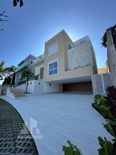 RR8101 Casa 415m² CONDOMÍNIO RESIDENCIAL ITAHYÊ - OPORTUNIDADE - 5 Suítes 6 Vagas - Santan
