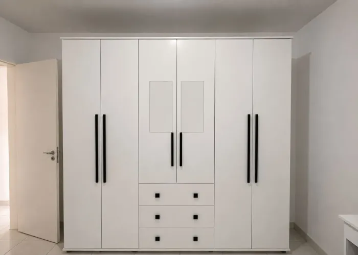 Guarda roupa, entrega e montagem