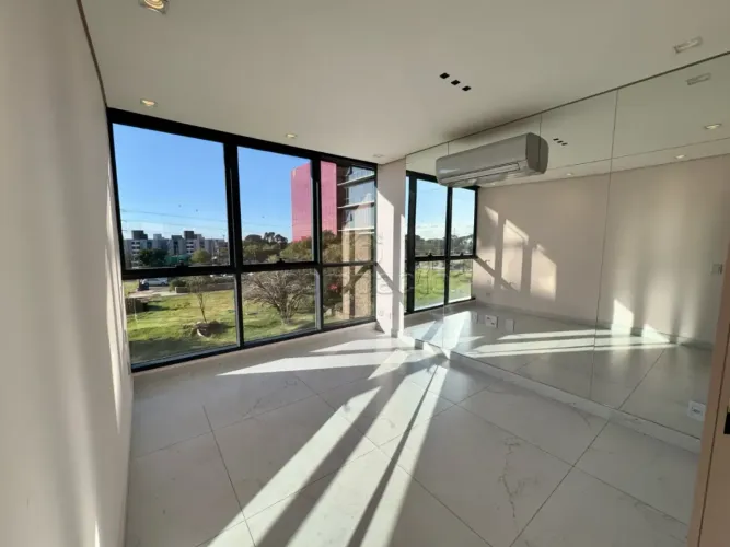 Sala Comercial | Semi Mobiliada | Excelente Estrutura
