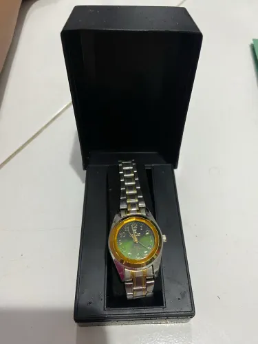 Vendo relógio feminino zerado na caixa