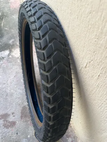 Pneu Pirelli (usado) MT-60 90/90 Dianteiro Bros/Xre190/Xre300/Crosser