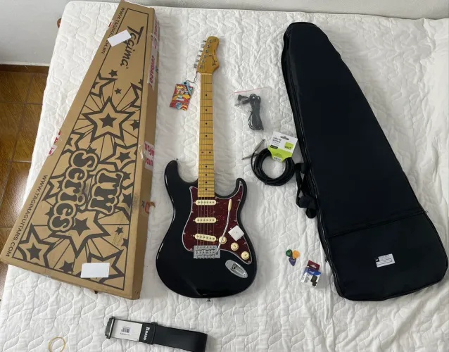 Kit Guitarra Tagima Tg530 Stratocaster *NUNCA USADO*