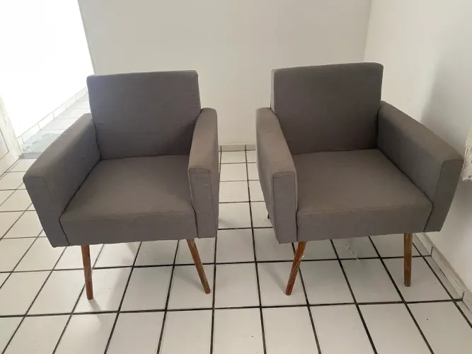Sofá + cadeiras