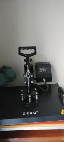 Vendo prensa térmica para camisetas e canecas