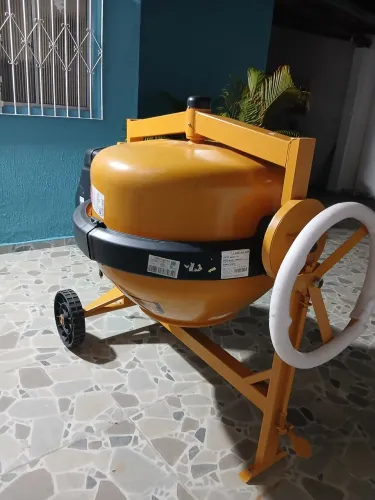 Betoneira CSM 400L