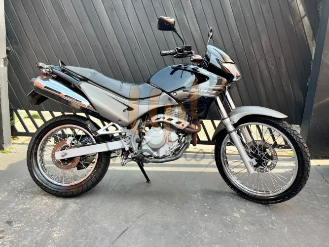NX FALCON 400 PRETA 2007/2008