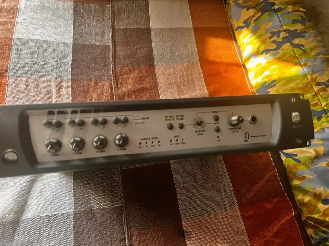 Interface de áudio Digidesign Digi 002 Rack