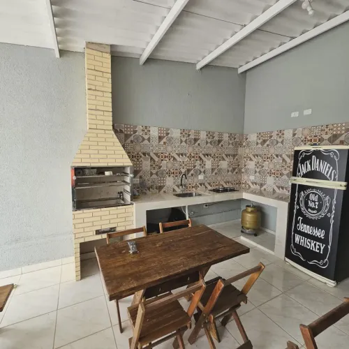 Imóvel para venda possui 69 metros quadrados com 2 quartos em Centro - Santa Branca - SP