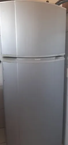 Vende-se geladeira
