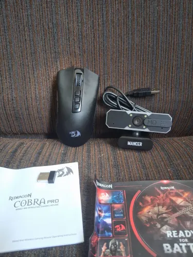  Mouse e camera Vendo ambos novos nunca usados 