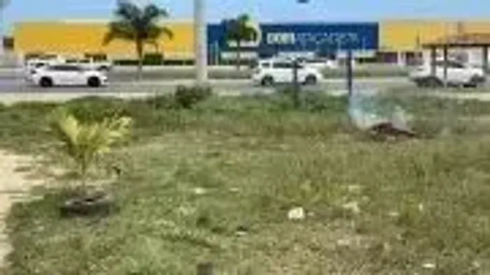 ALUGUEL TERRENO 300M² EM FRENTE AO DOM ATACADISTA